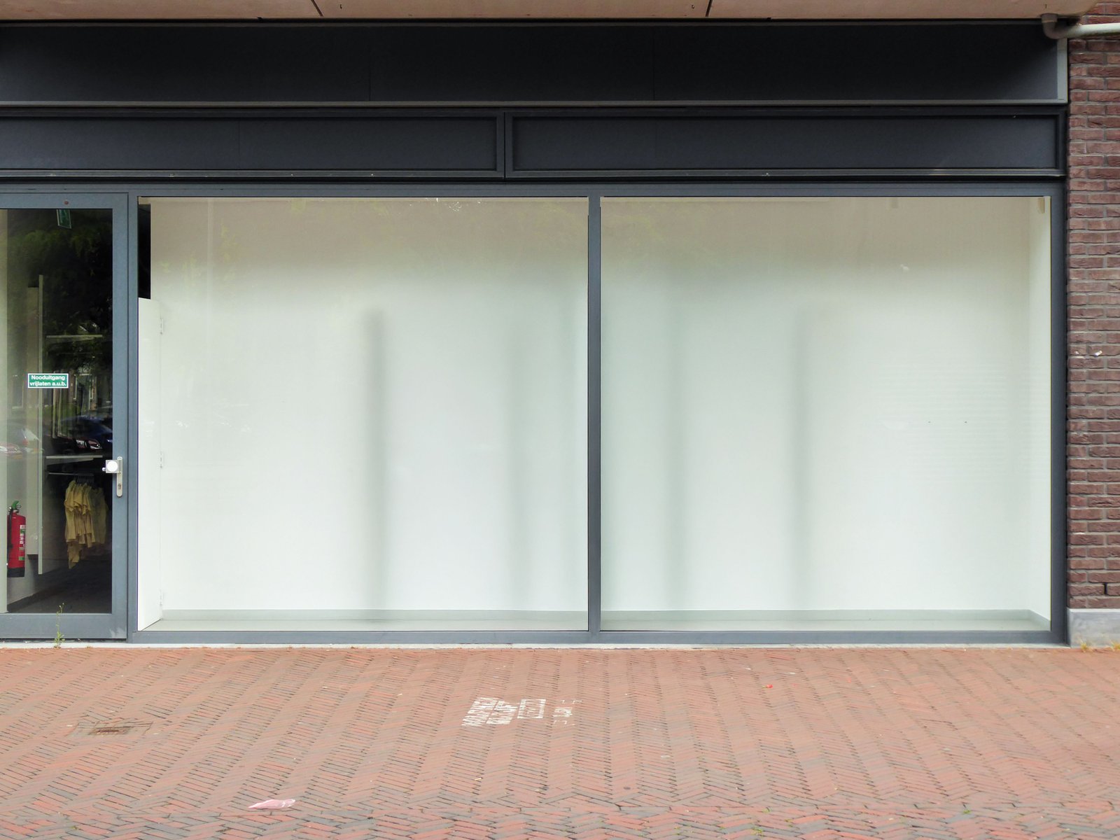 Shopfronts and commercial glass Dubai